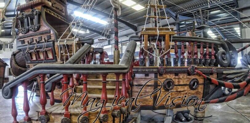 diseño y fabricacion barco pirata con toboganes acuáticos