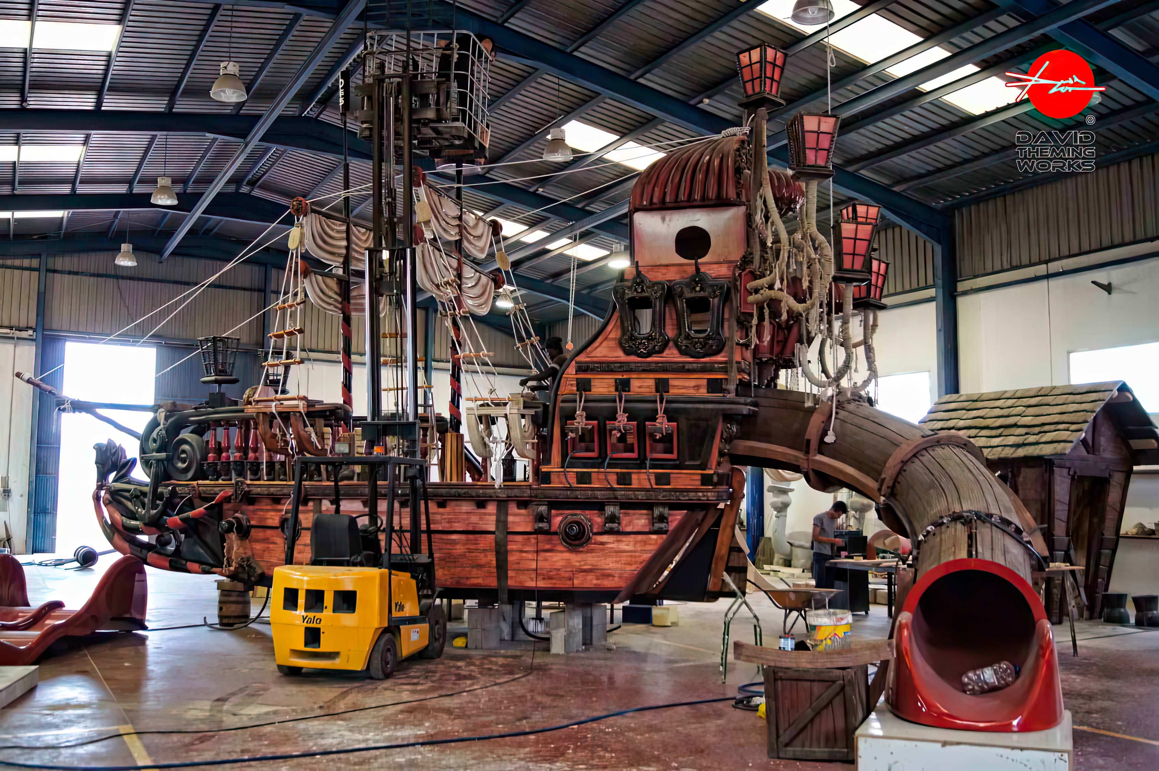 barco pirata personalizado para piscinas infantiles fabricante de atracciones temáticas acuáticas
